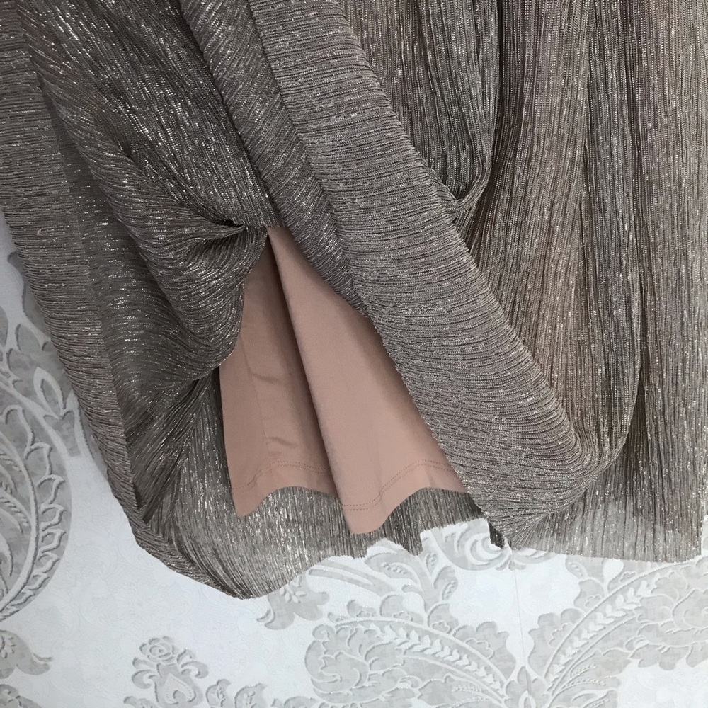 NWT French Connection Pleated Shimmer Dress Gold - Picture 7 of 8